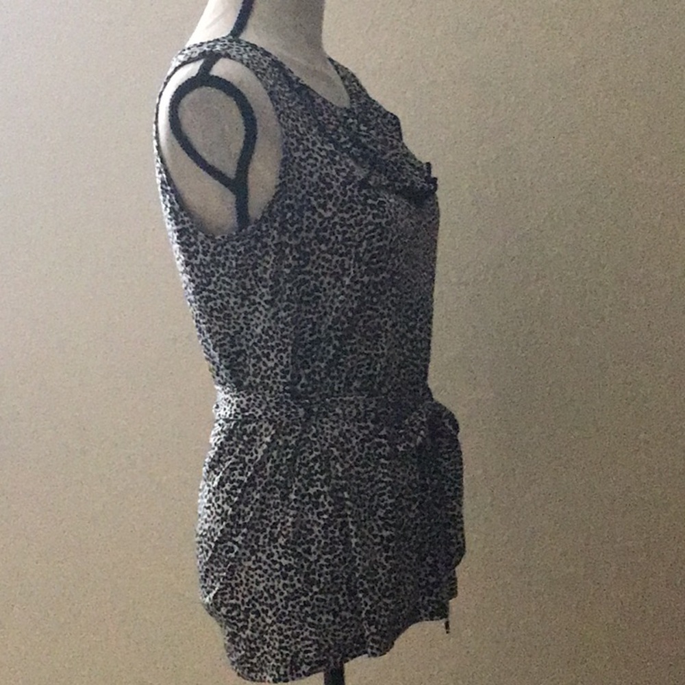 SMALL Liz Claiborne Leopard Sleeveless Top - Picture 3 of 6